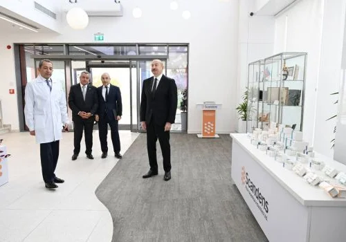 İlham Əliyev dərman preparatları istehsalı m&uuml;əssisəsinin a&ccedil;ılışında iştirak edib
