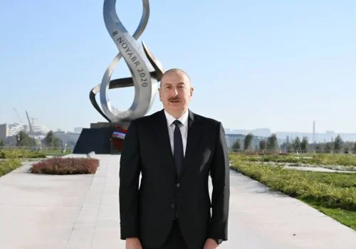 İlham Əliyev Bakıda yeni salınan &ldquo;Zəfər&rdquo; parkının a&ccedil;ılışında iştirak edib