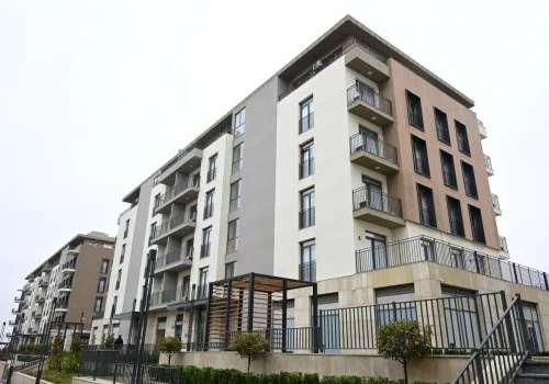 İlham Əliyev &ldquo;Ağdam Residence&rdquo; yaşayış kompleksində yaradılan şəraitlə tanış olub