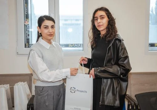 PMD Projects tələbələr &uuml;&ccedil;&uuml;n Scandens PI zavoduna sahə gəzintisini təşkil etdi